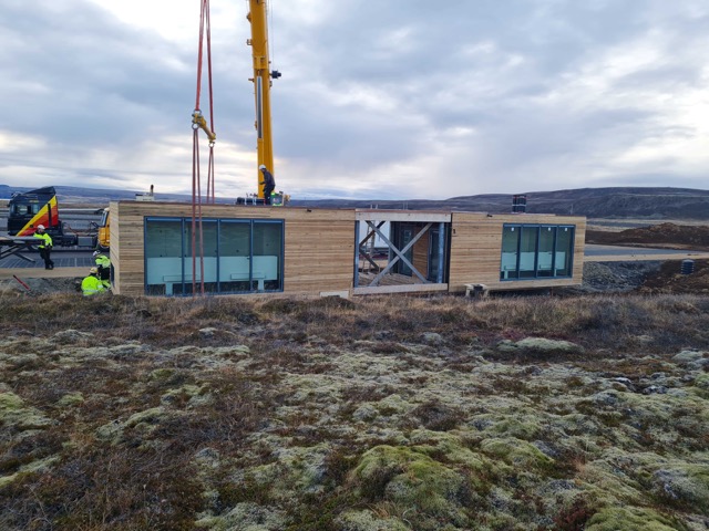 Stjórnendur Vörðufells á byggingarstað